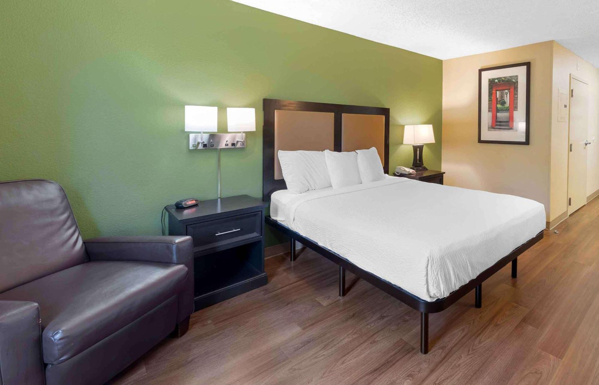 Extended Stay America Suites - Los Angeles - Valencia Stevenson Ranch Exterior photo